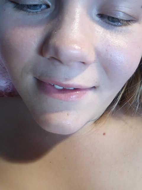 Kakdelaman Adult Chat August 17, 2025