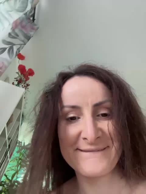 _FuckMeNow_ Adult Chat August 17, 2025