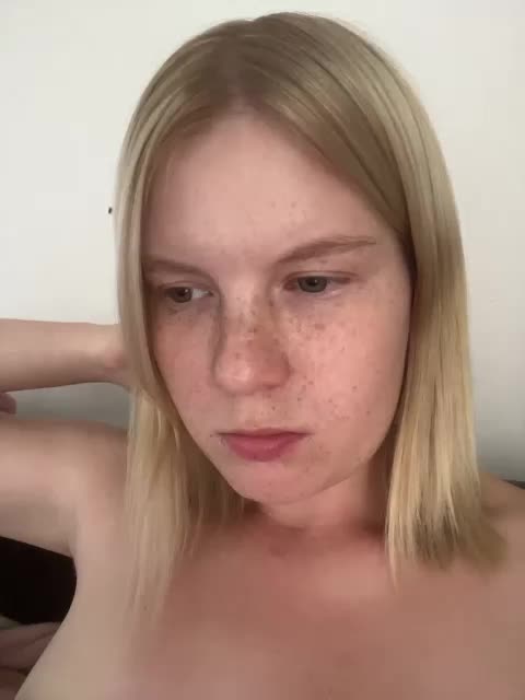 Amelia2004 Adult Chat August 17, 2025