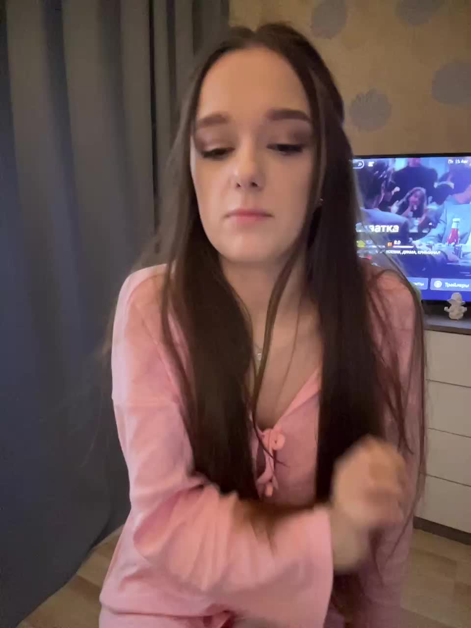 YMNICHKA Adult Chat August 17, 2025