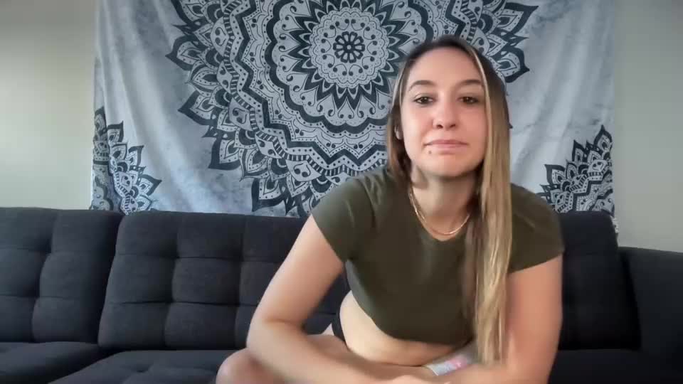 yurdreams_22 Adult Chat August 15, 2025