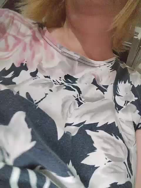 Miss-Stella Adult Chat August 17, 2025