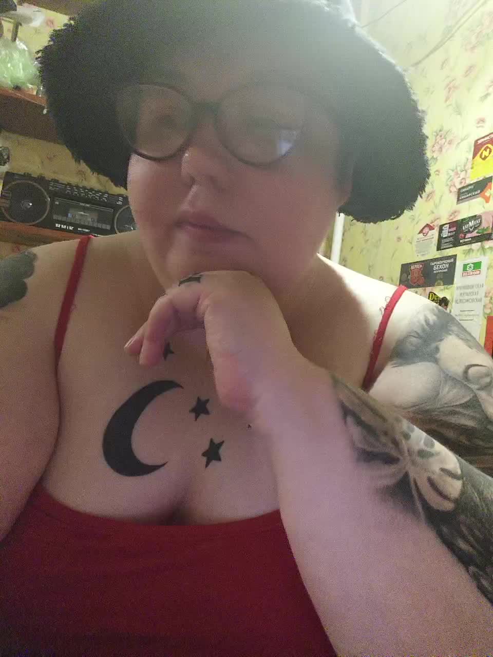 Svetlanka86 Adult Chat August 17, 2025