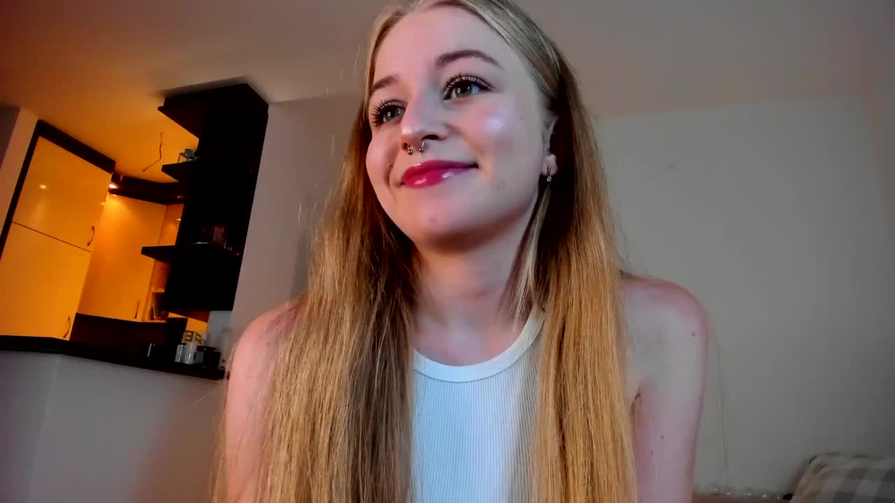 MiaMeowa Adult Chat August 17, 2025