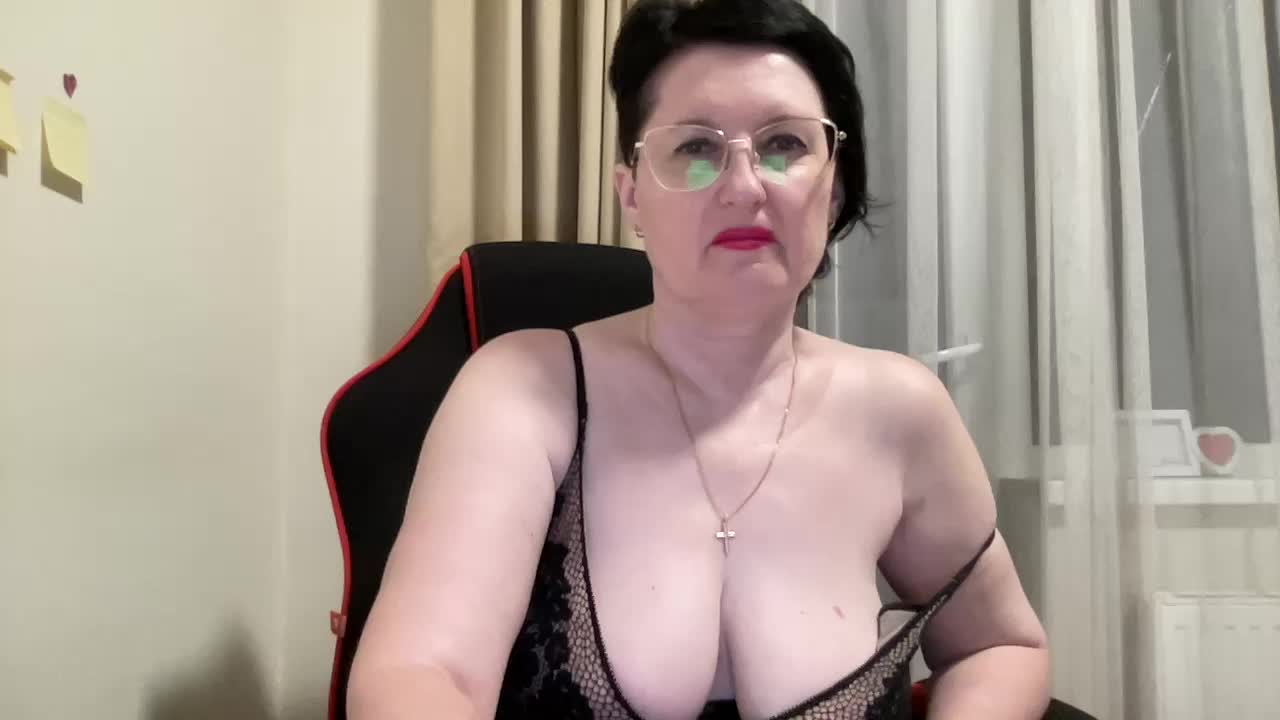 HotMilfPussy Adult Chat August 17, 2025