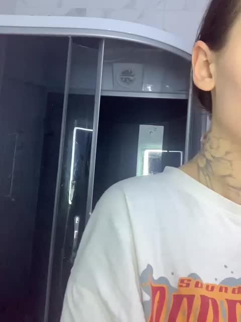 Italianka Adult Chat August 17, 2025