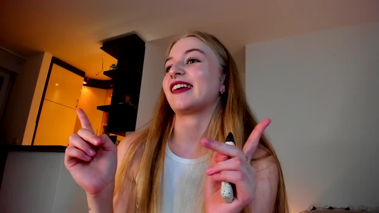 MiaMeowa Adult Chat August 17, 2025