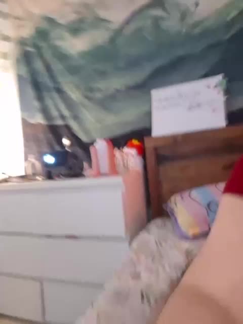 LittleDelora Adult Chat August 17, 2025