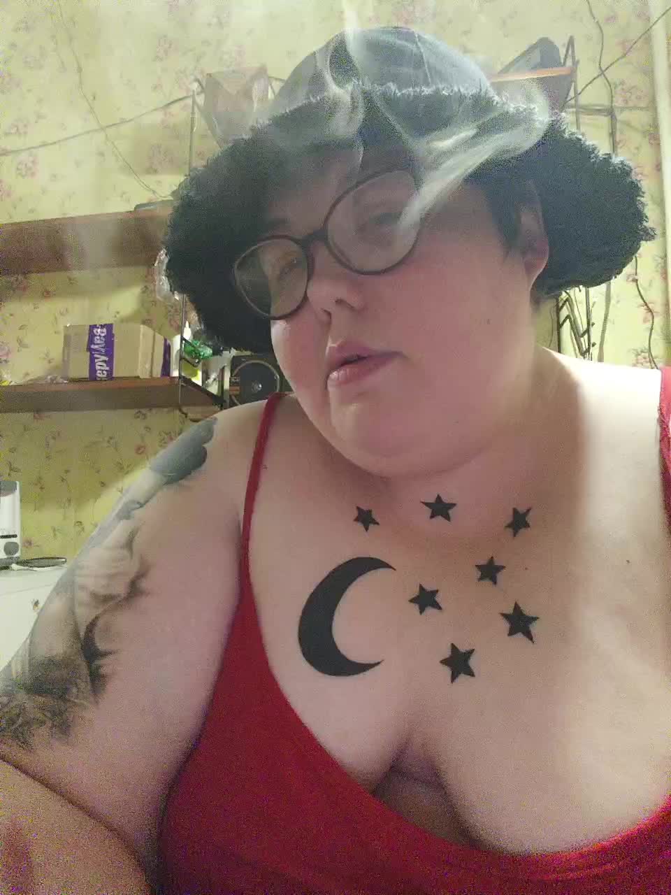 Svetlanka86 Adult Chat August 17, 2025