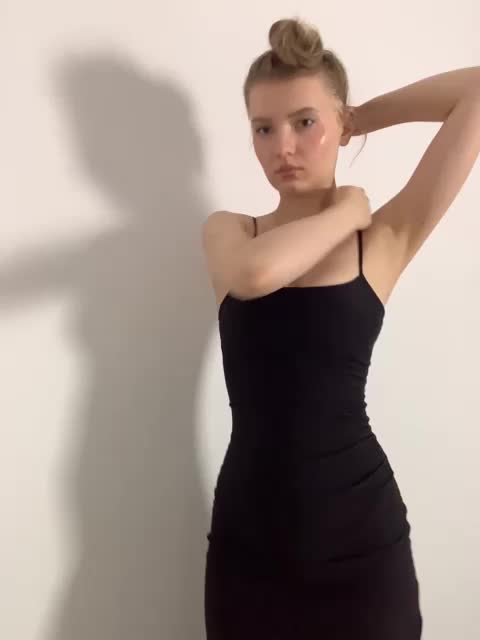 -Nezukoo- Adult Chat August 17, 2025