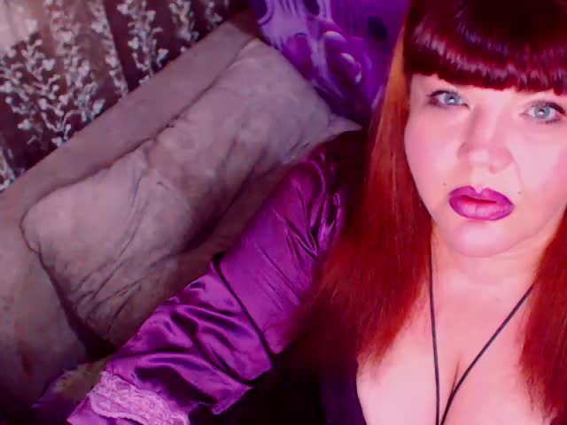 RedBustyX Adult Chat August 17, 2025