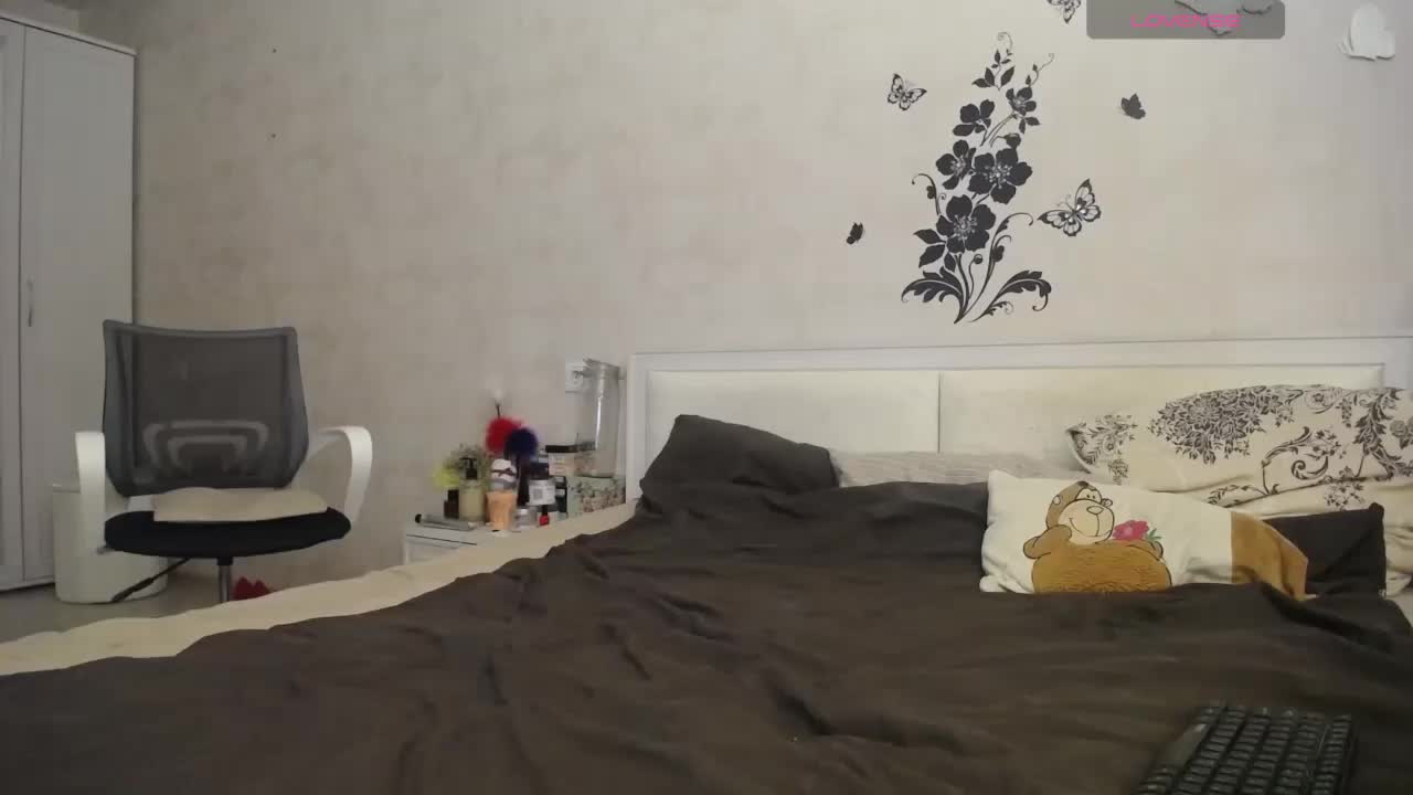 VENUS_G Adult Chat August 17, 2025