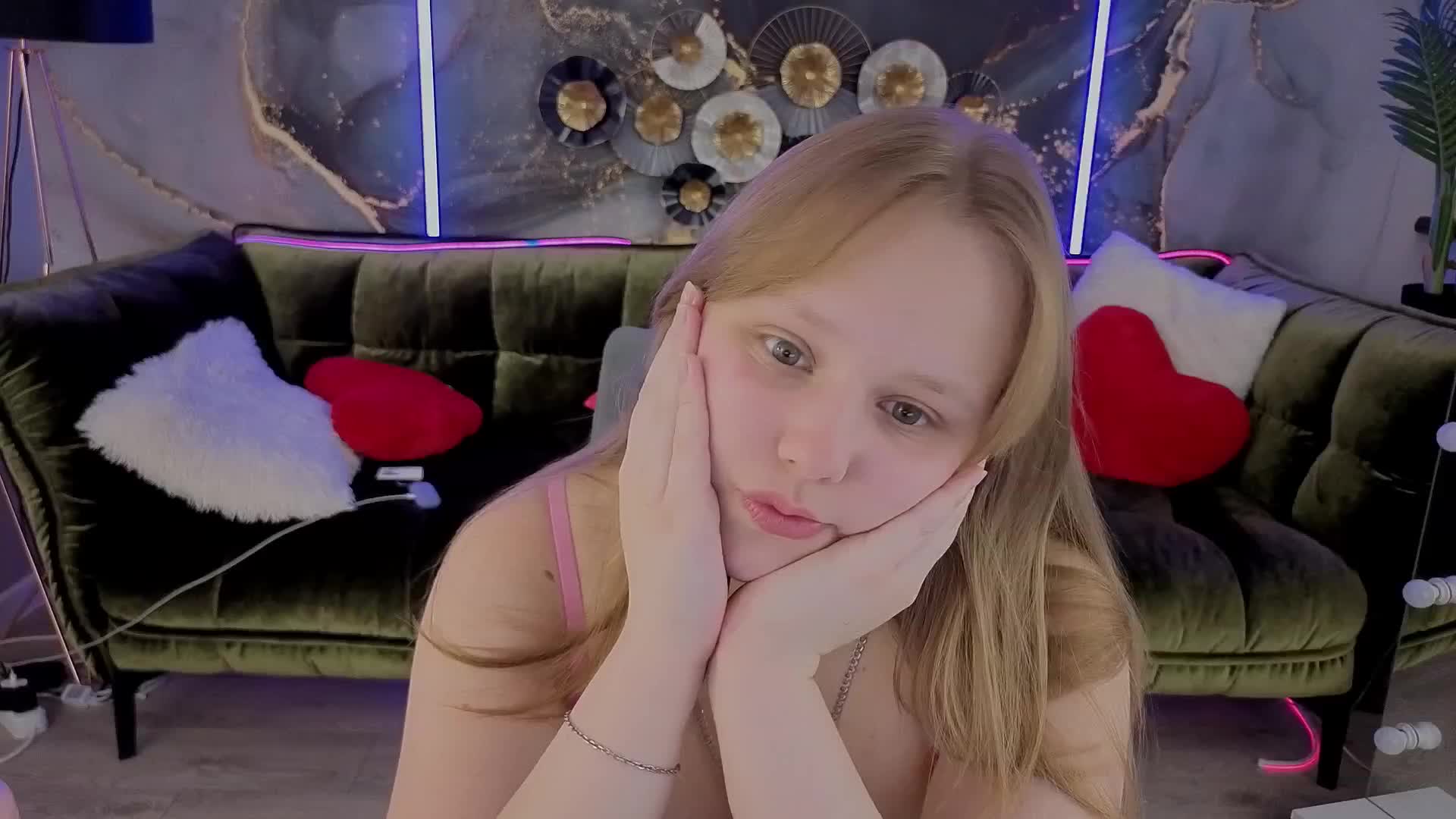 CrystallPaws Adult Chat August 17, 2025