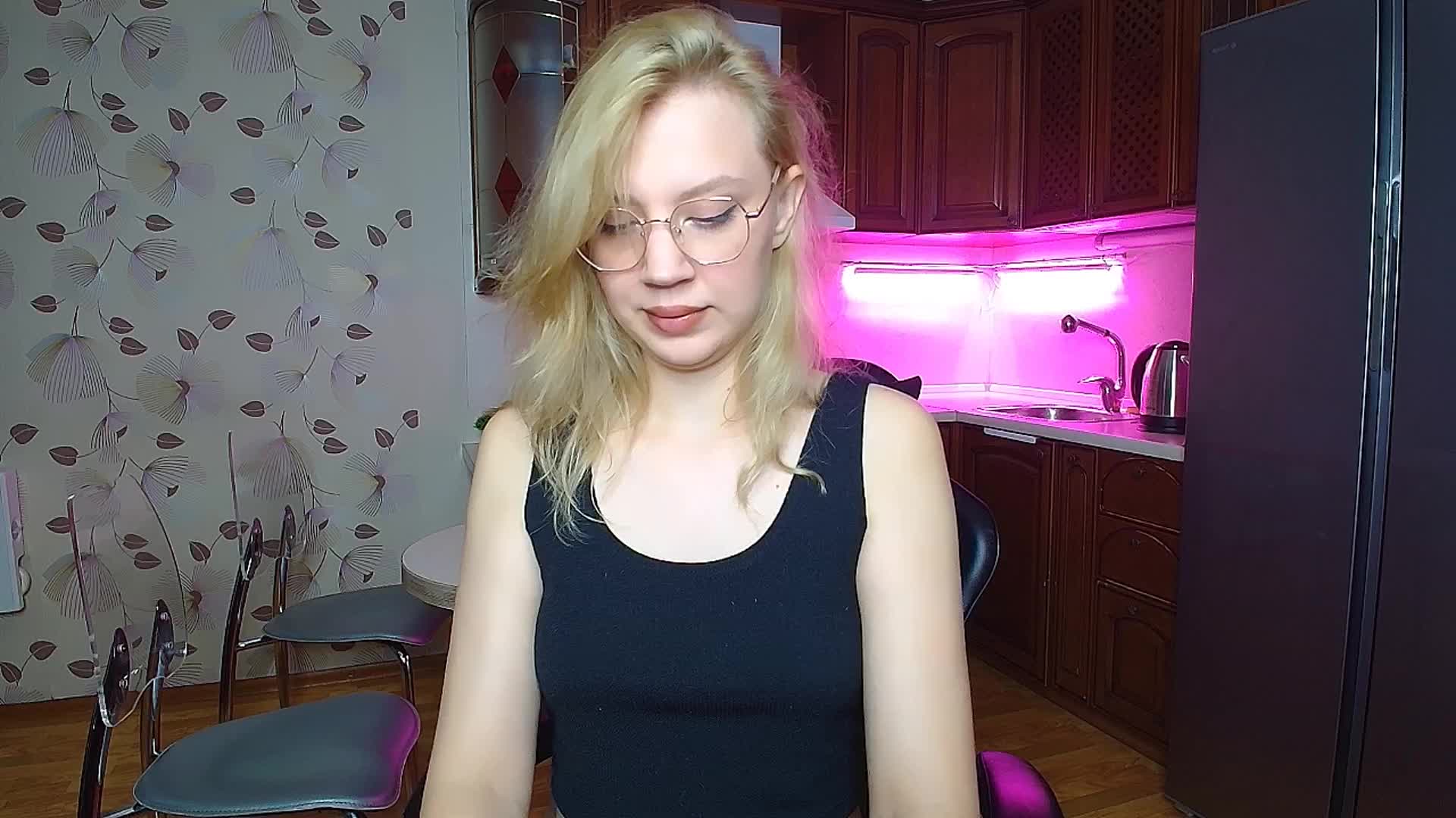 Nadins Adult Chat August 17, 2025