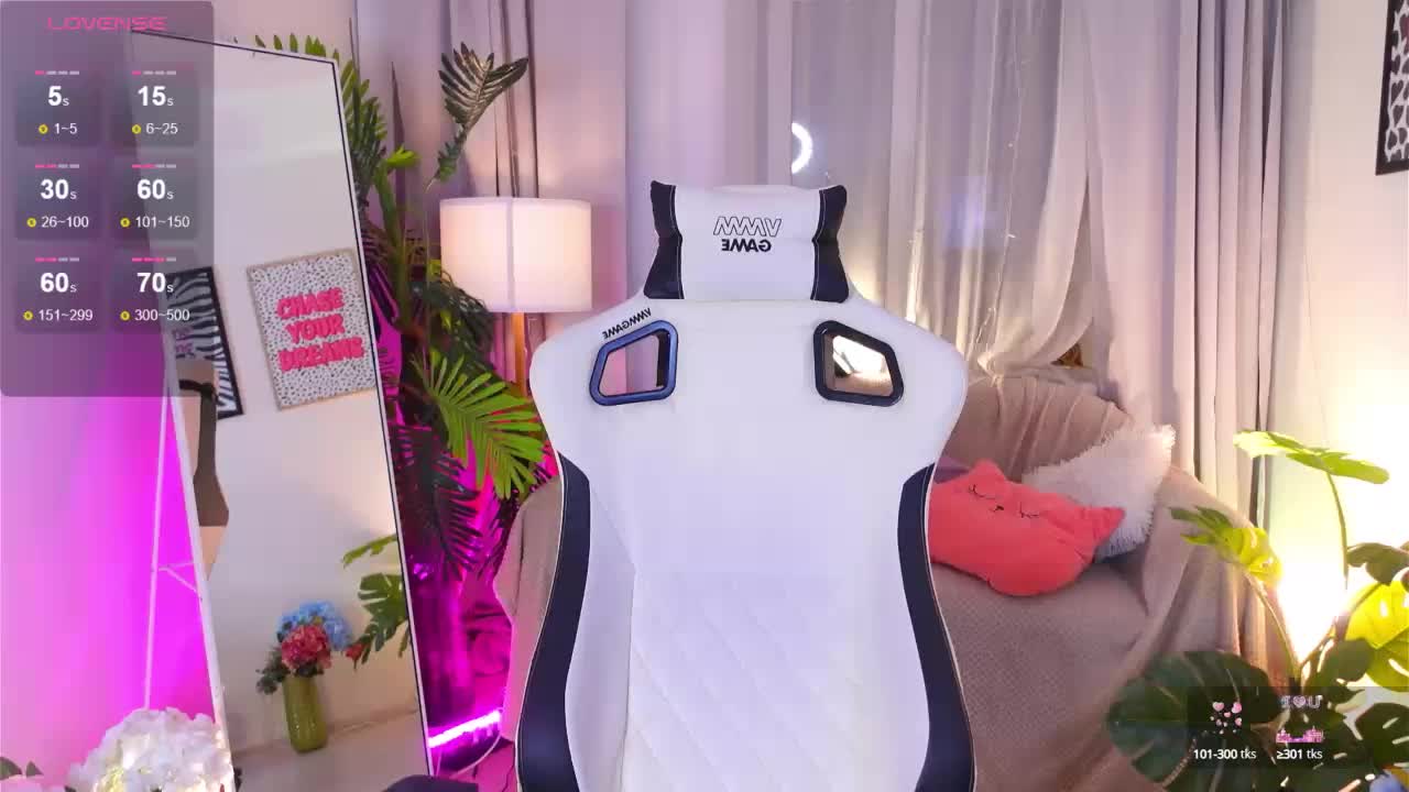 CrazyWine Adult Chat August 17, 2025