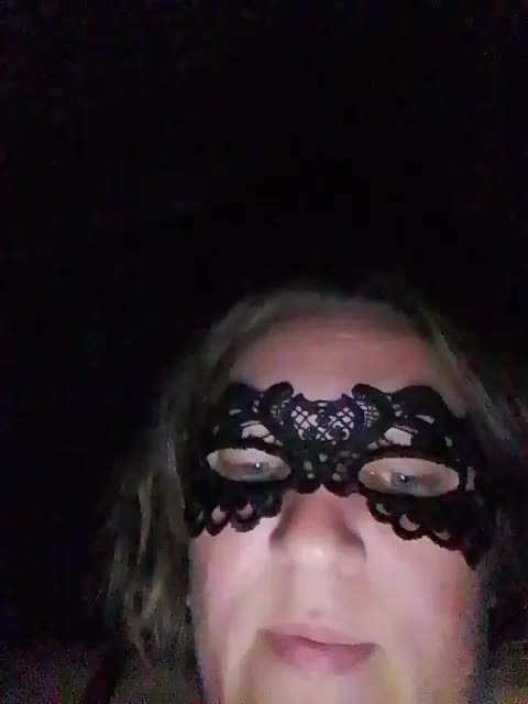 EVIL_TITS Adult Chat August 17, 2025