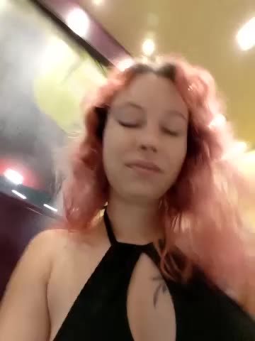 Frost_foxy Adult Chat August 17, 2025