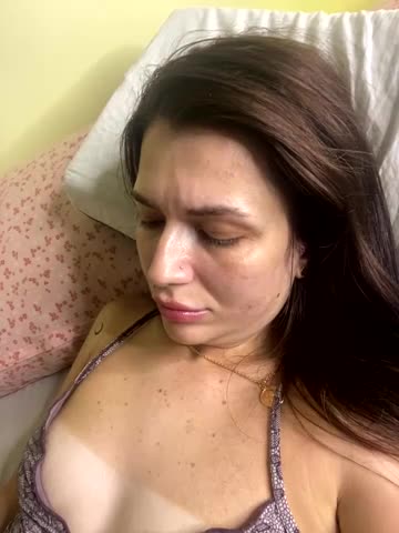 Cute_Erika Adult Chat August 17, 2025