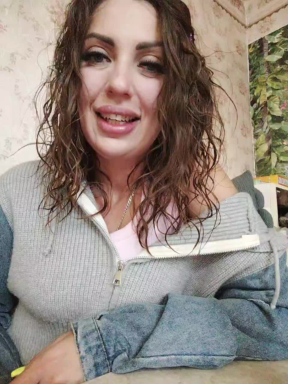 SexyKitty75-1 Adult Chat August 17, 2025