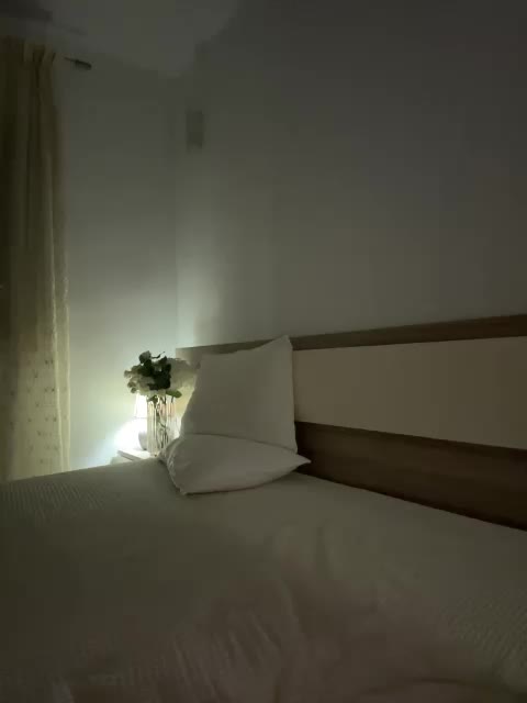 MissDafne Adult Chat August 17, 2025