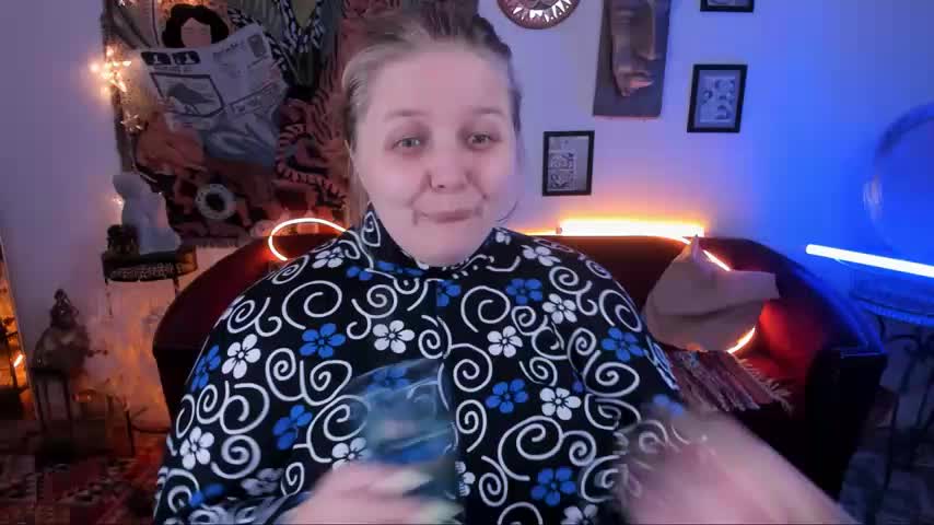 SladaDell Adult Chat August 17, 2025