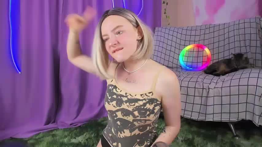 Lexy_Lovy Adult Chat August 17, 2025