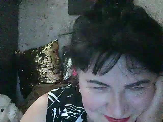 Laurador Adult Chat August 17, 2025