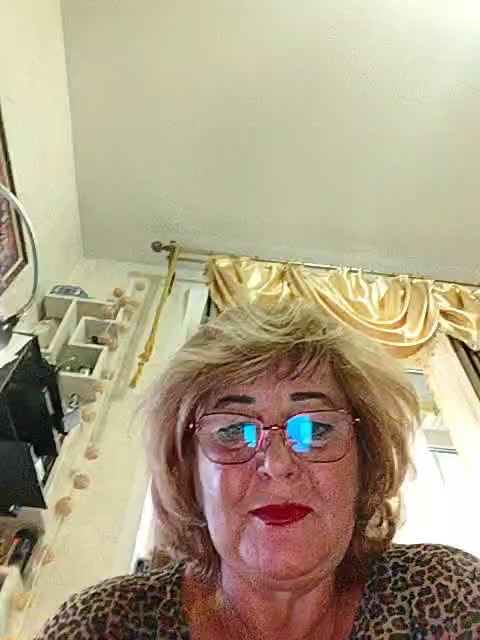 KarinkaSweet Adult Chat August 17, 2025