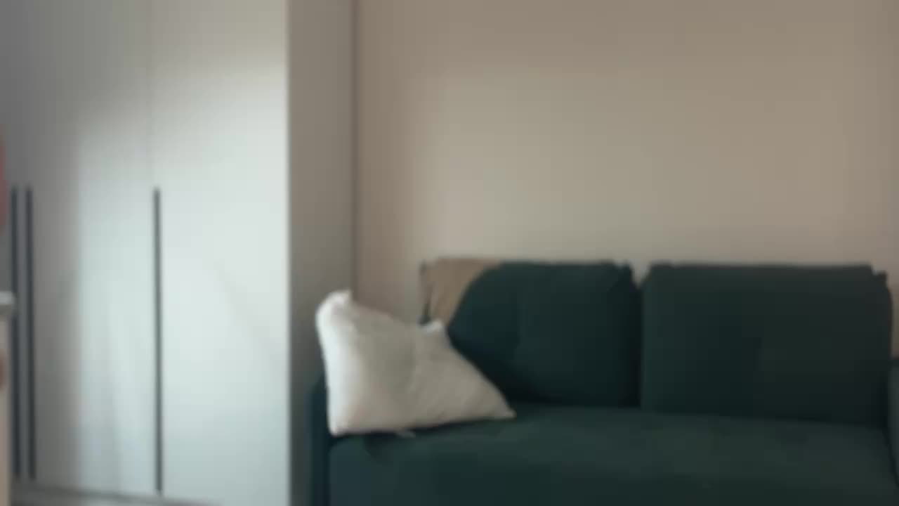 v_-_-_v Adult Chat August 17, 2025