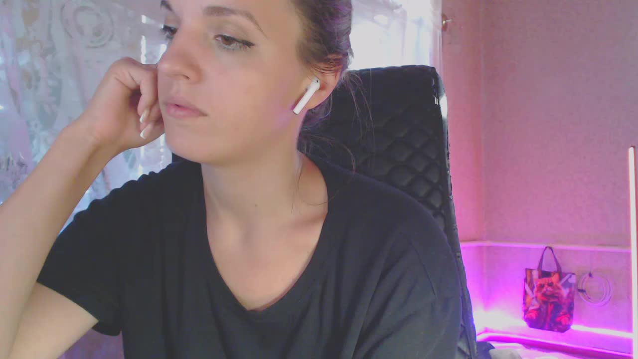 Babymuro4ka Adult Chat August 17, 2025