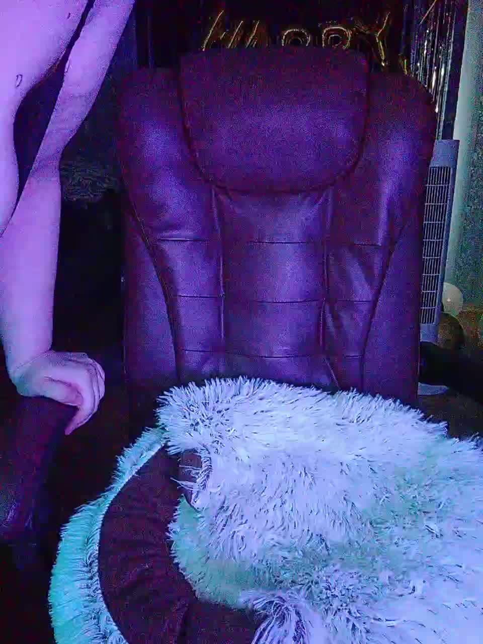 Ali_na Adult Chat August 17, 2025