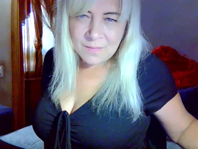 Savan35na Adult Chat August 17, 2025