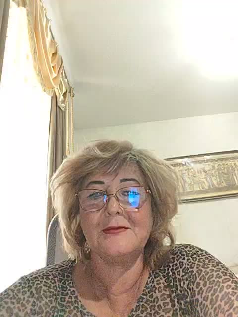 KarinkaSweet Adult Chat August 17, 2025