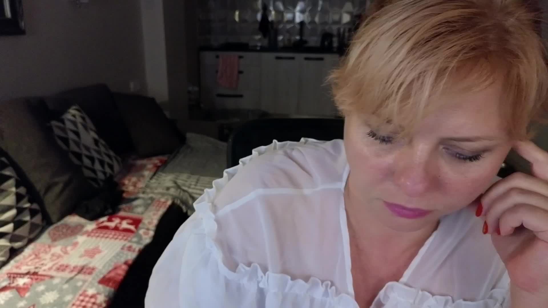 VeraAmour Adult Chat August 17, 2025