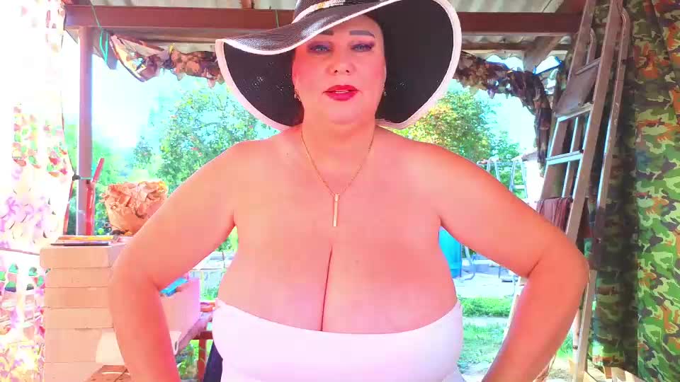 sassy_seasons Adult Chat August 17, 2025