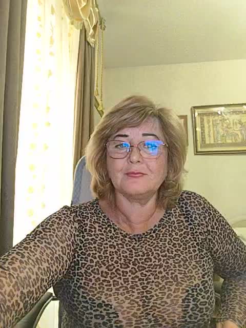 KarinkaSweet Adult Chat August 17, 2025