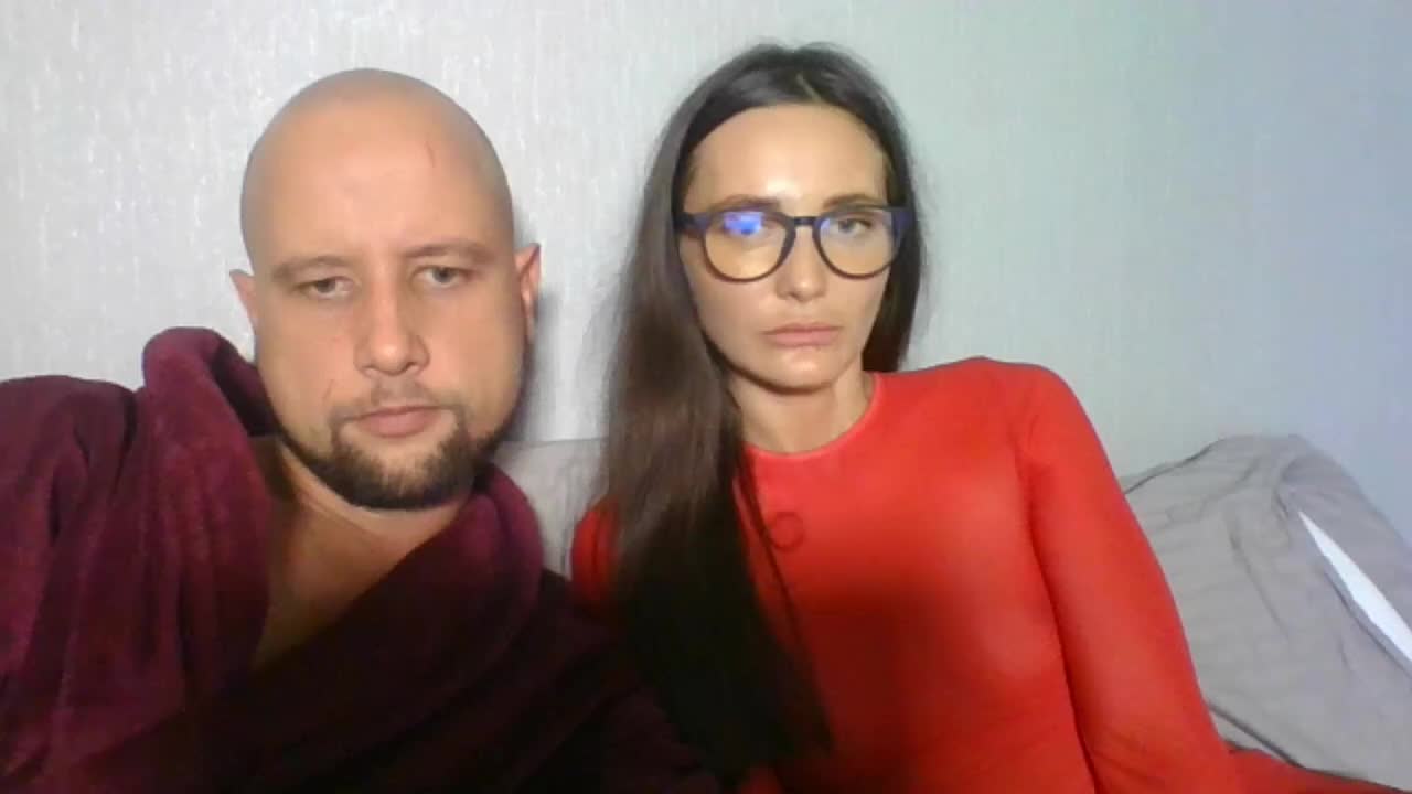 Sweet_Couple Adult Chat August 17, 2025