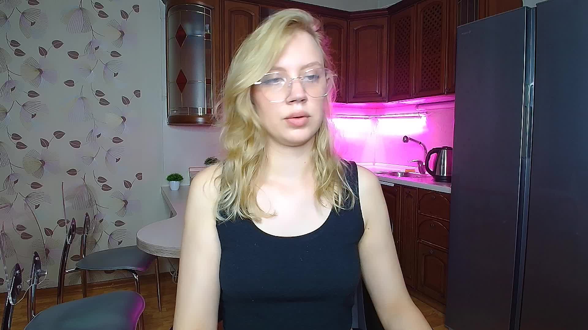 Nadins Adult Chat August 17, 2025