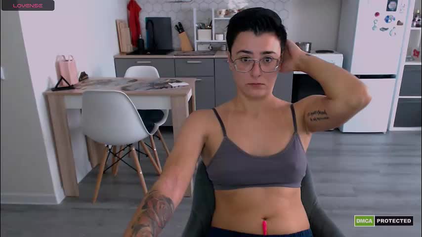 chloe_x_ Adult Chat August 17, 2025