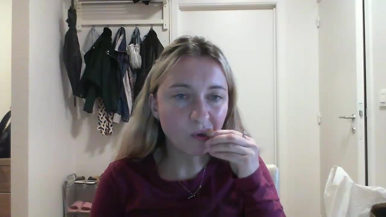 RuslanaFlower Adult Chat August 17, 2025