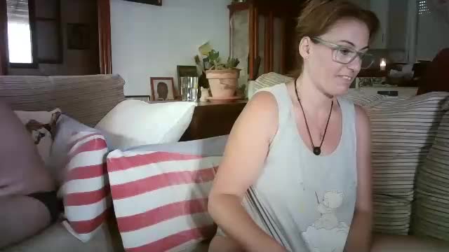 lolahueso Adult Chat August 17, 2025