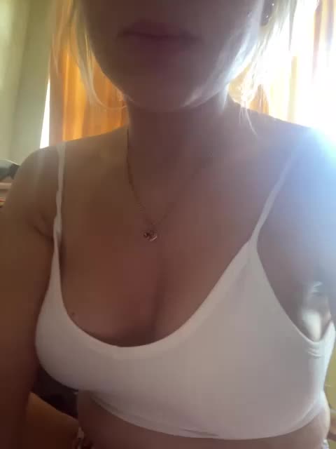 AlisaKisa555 Adult Chat August 17, 2025