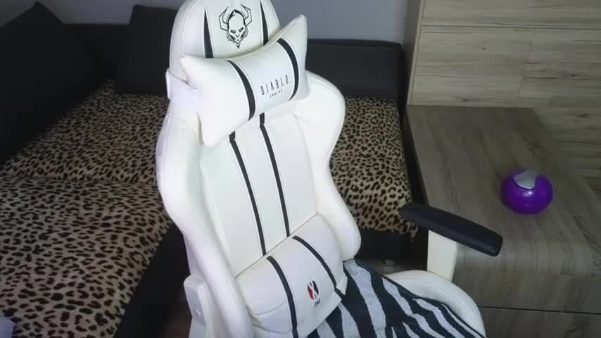 MolligSpielle Adult Chat August 17, 2025