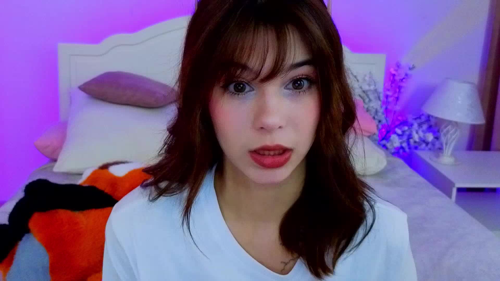 CoralineJones Adult Chat August 17, 2025