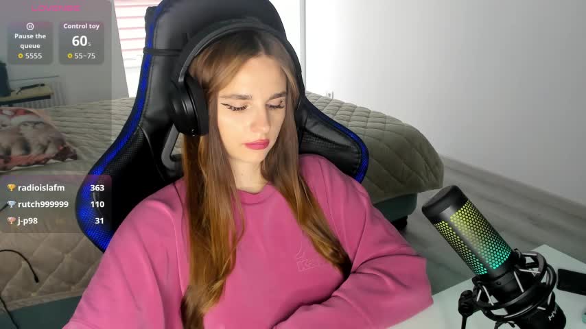 MCfly_11 Adult Chat August 17, 2025