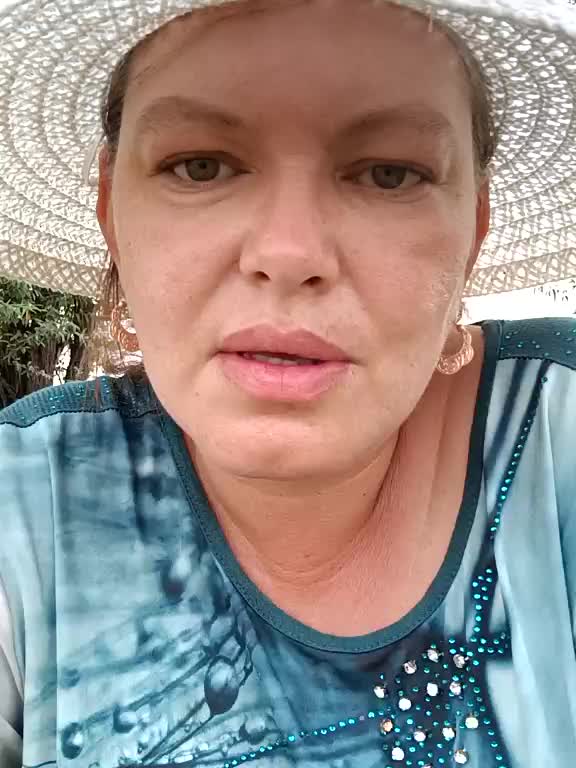 Raspberry_Rum Adult Chat August 17, 2025