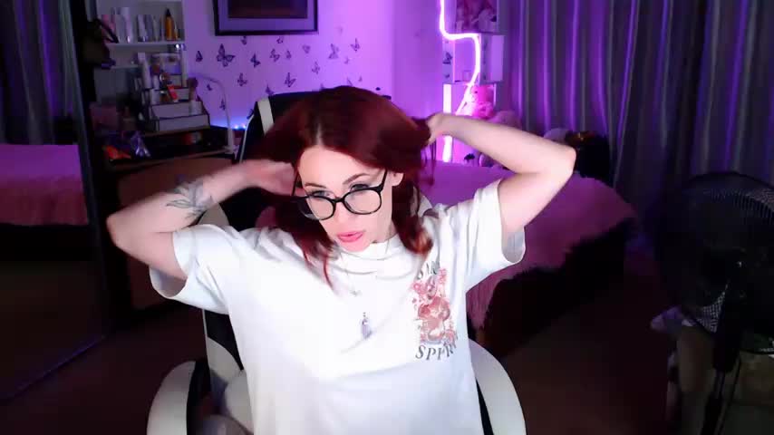 Sidney_blush Adult Chat August 17, 2025