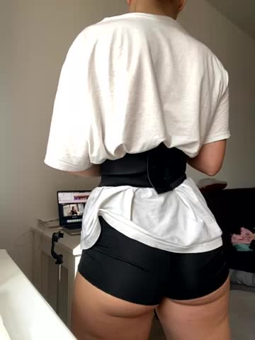 girlsz_ Adult Chat August 17, 2025