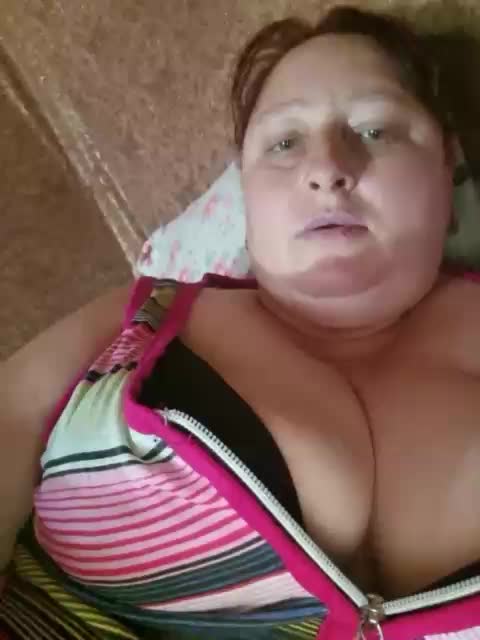 vkusnyashka16 Adult Chat August 17, 2025