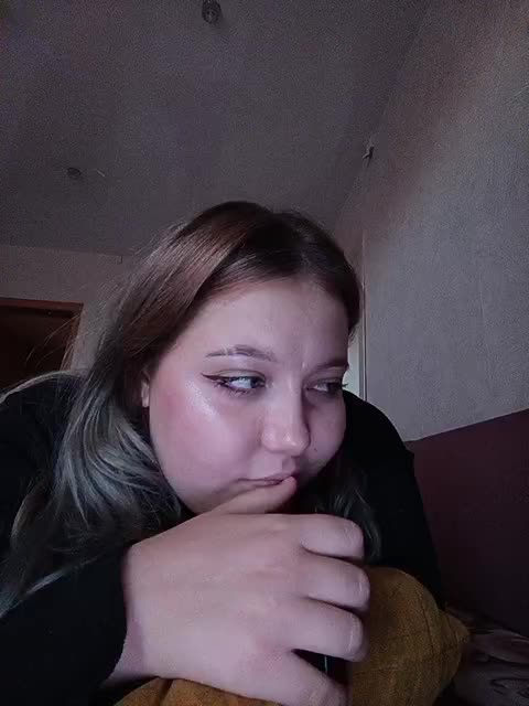 Vaverina Adult Chat August 18, 2025